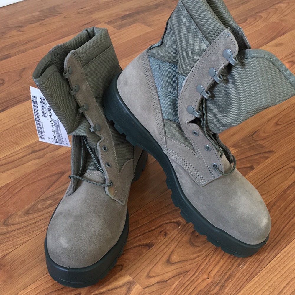 SAGE  Military boots brand new